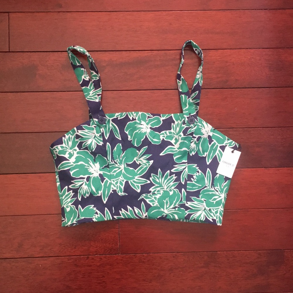 NEW Woven cropped top